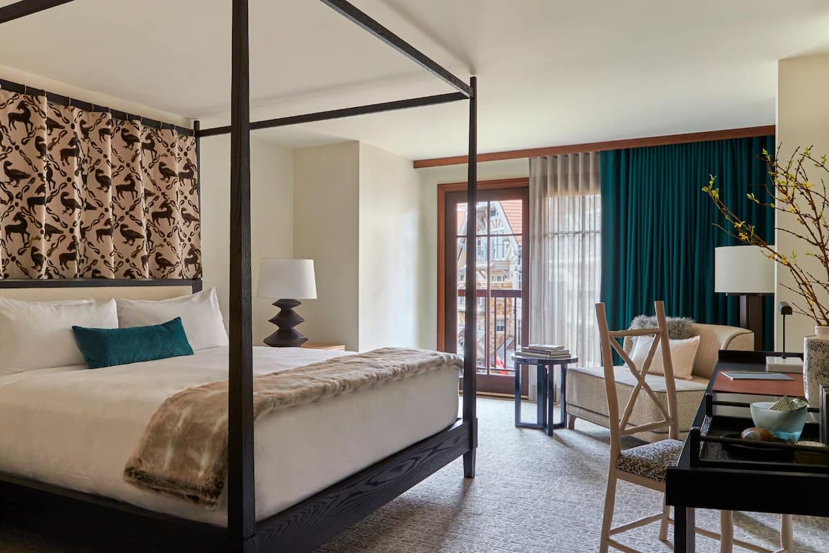 Premium bedding, pillow-top beds, in-room safe, iron/ironing board