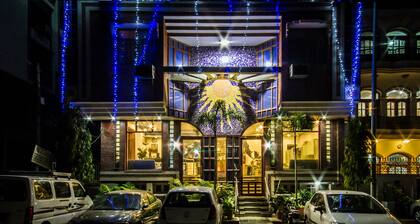 The Sun Court Hotel Yatri