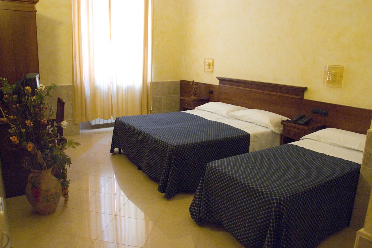 Triple Room