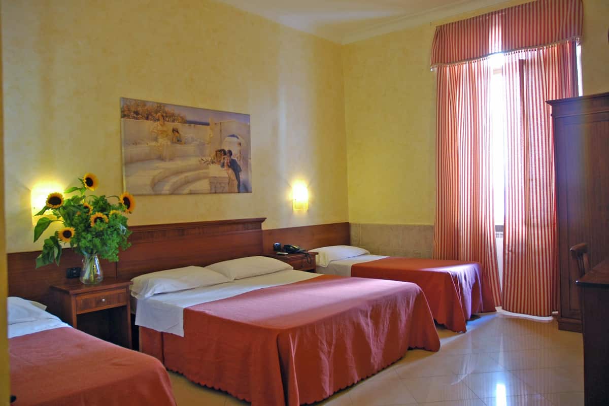 In-room safe, free WiFi, bed sheets