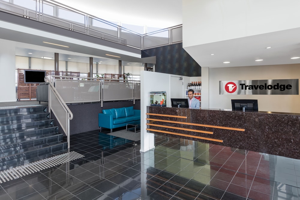 Mantra Hobart Airport by null