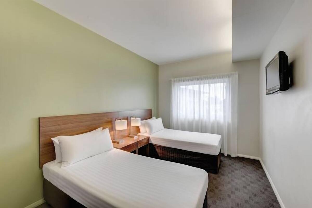 1 dormitorio, ropa de cama de alta calidad, caja fuerte