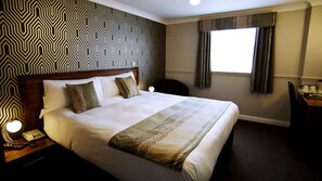 Egyptian cotton sheets, individually decorated, individually furnished