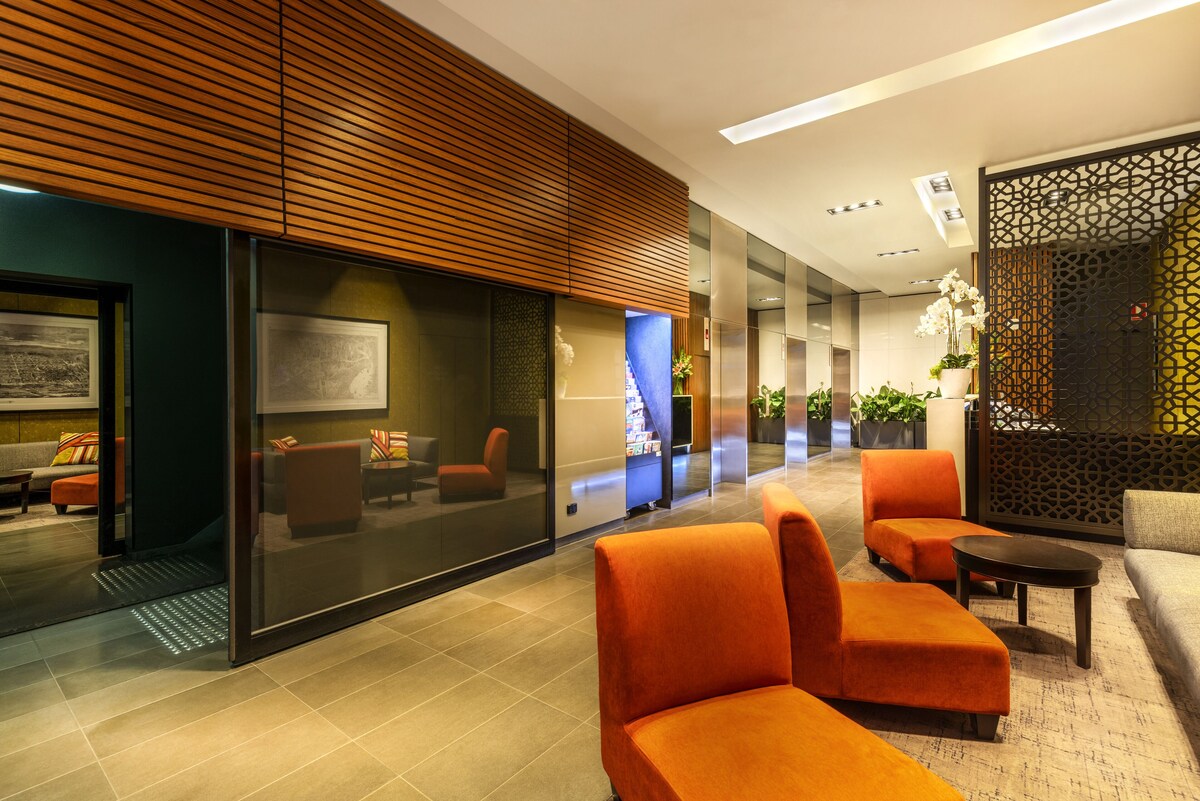 Causeway 353 Hotel