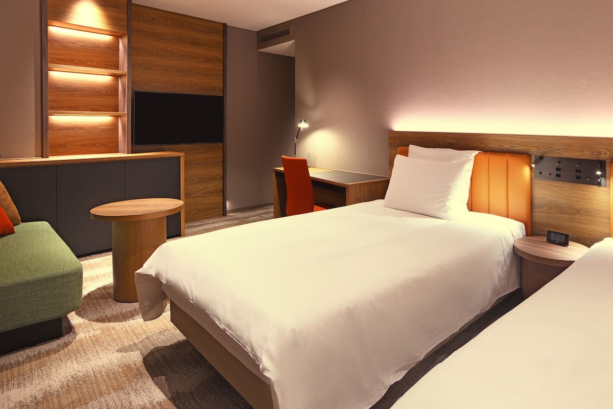 Premium Room, 2 Single Beds (Top Floor)