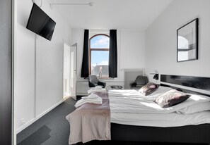 Decoración personalizada, muebles diferentes y escritorio