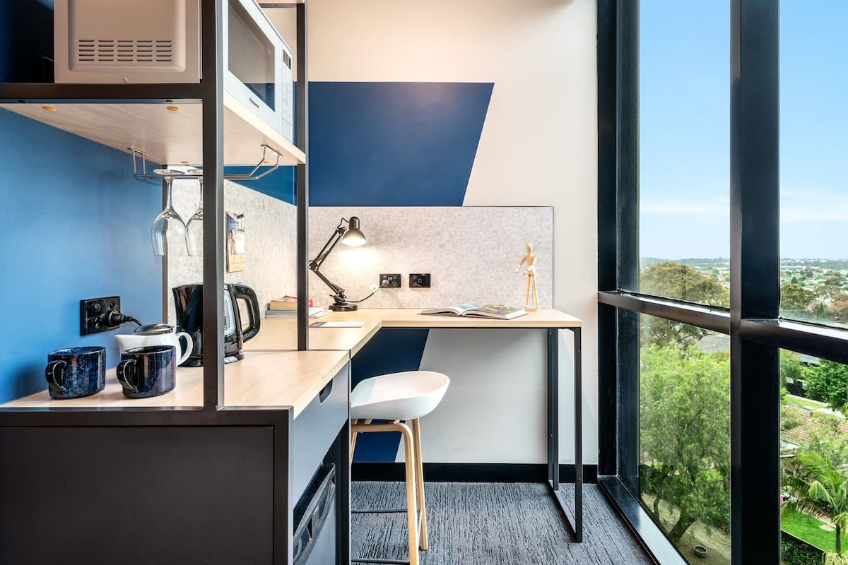 greater room queen | 1 bedroom, desk, laptop workspace, iron/ironing board