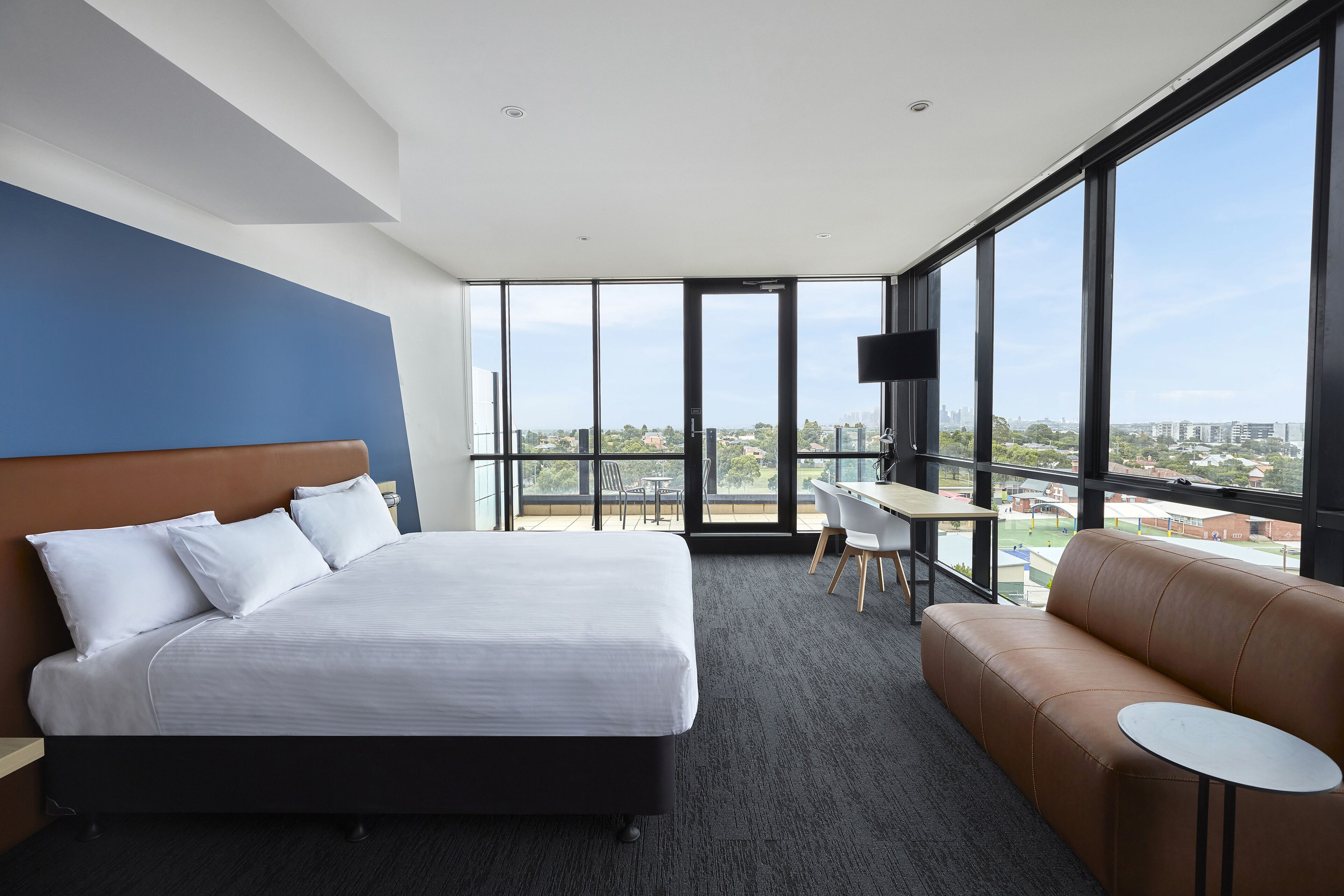 greatest room king with balcony | 1 bedroom, desk, laptop workspace, iron/ironing board