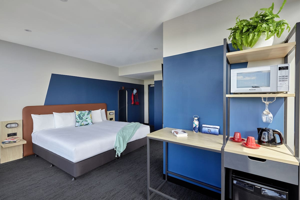 Greatest Room King