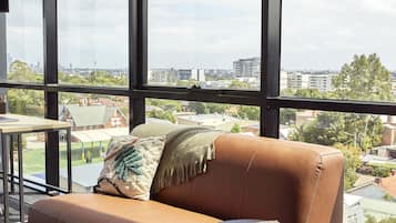 Estudio Business, balcón (Greatest) | Escritorio y espacio para trabajar con un portátil