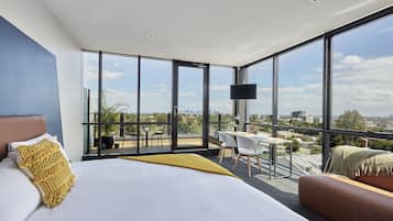 Greatest Room King with Balcony