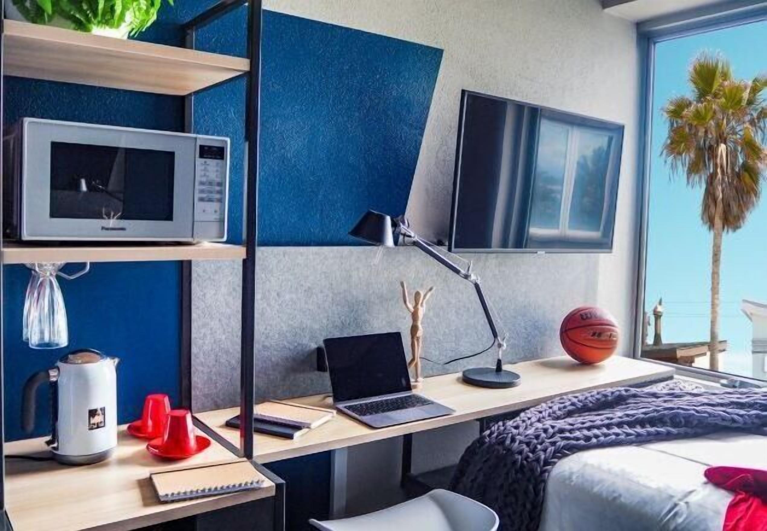 Bureau, espace de travail pour ordinateur portable