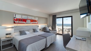 Escritorio, wifi gratis y ropa de cama