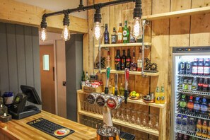 Bar (in der Unterkunft)