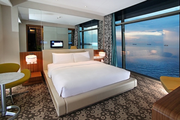 Literie hypoallergénique, surmatelas, coffres-forts dans les chambres