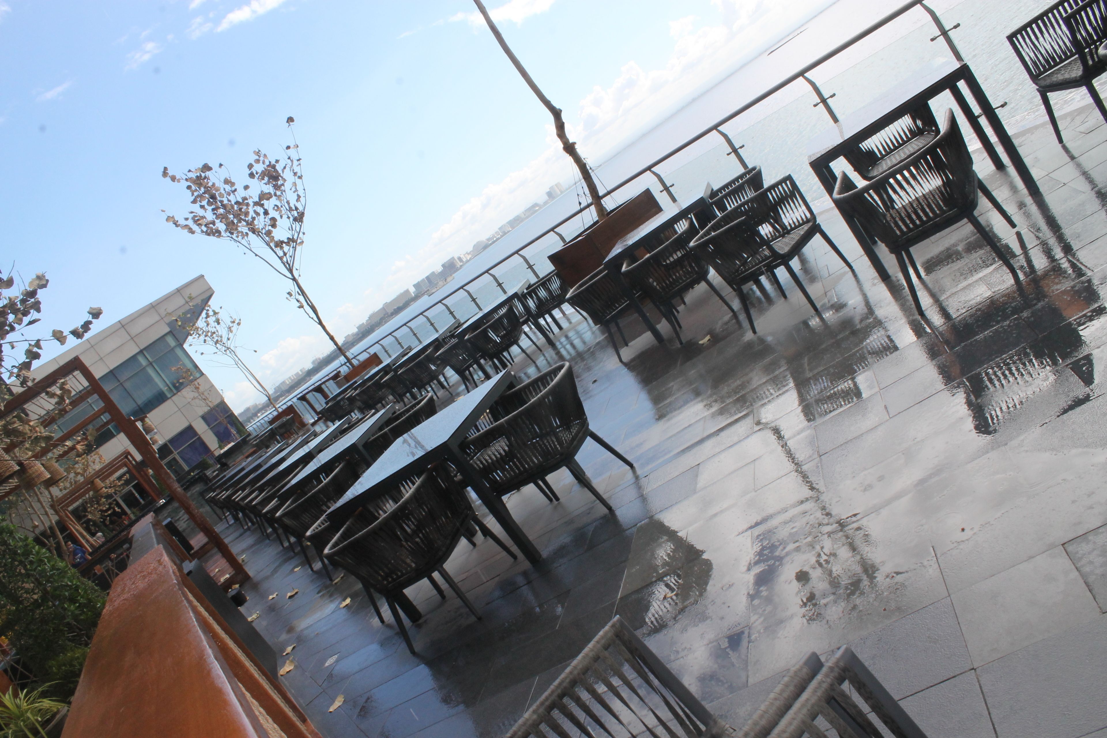 Bar (di hartanah)