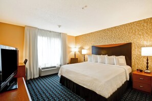 Pillow-top beds, individually decorated, desk, blackout curtains - Fairfield Inn & Suites by Marriott Tampa Fairgrounds/Casino (Tampa)