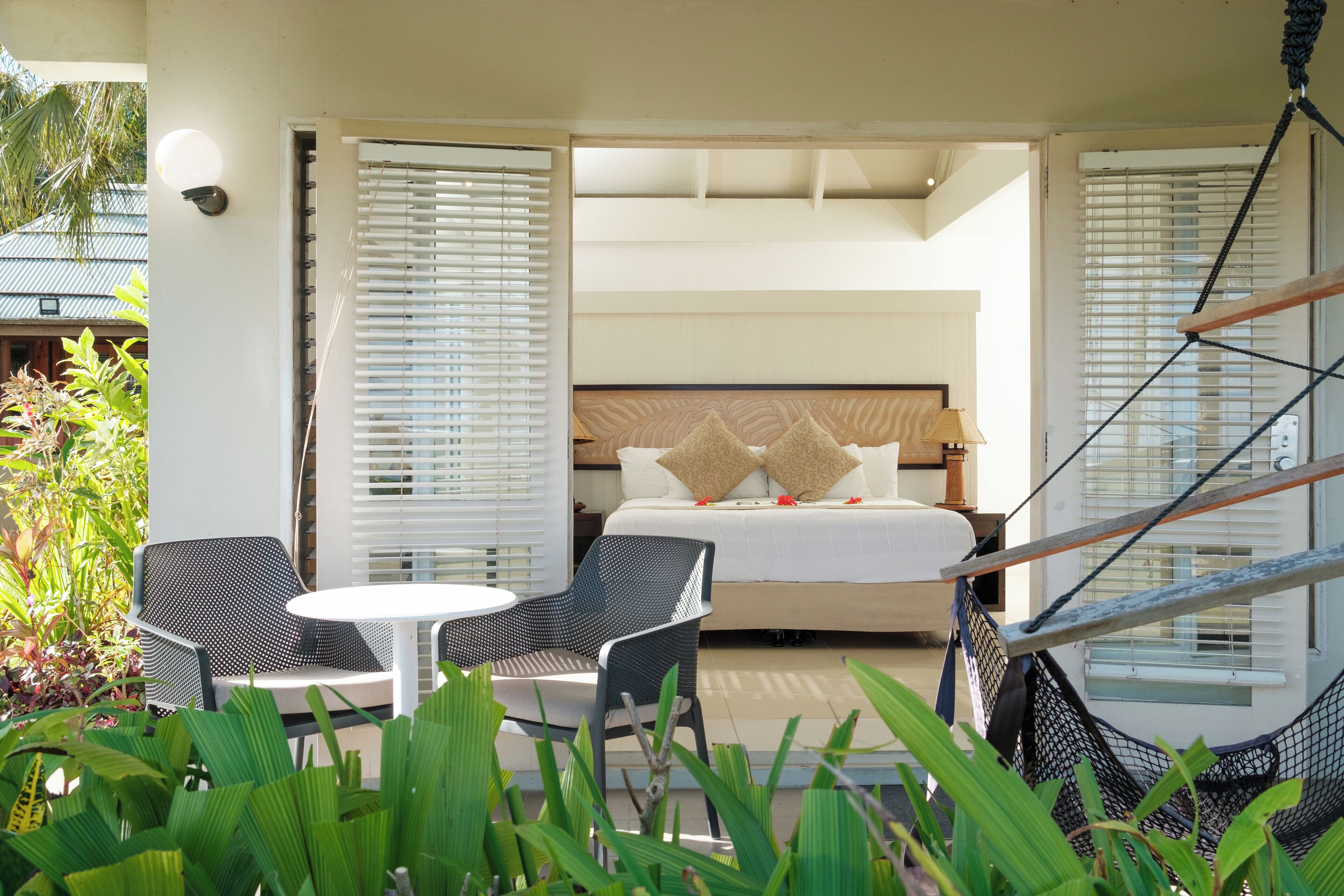 Caja de seguridad en la habitación y cortinas blackout 