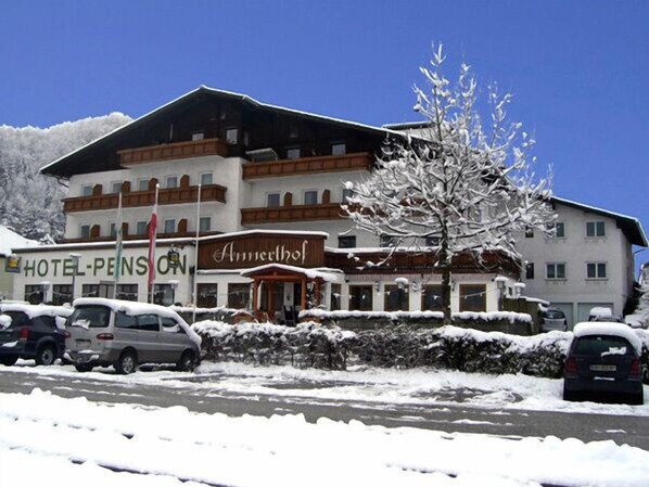 Esterni