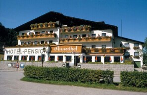 Esterni