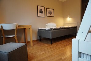 Standard Triple Room, Annex Building (Guests make their own beds)