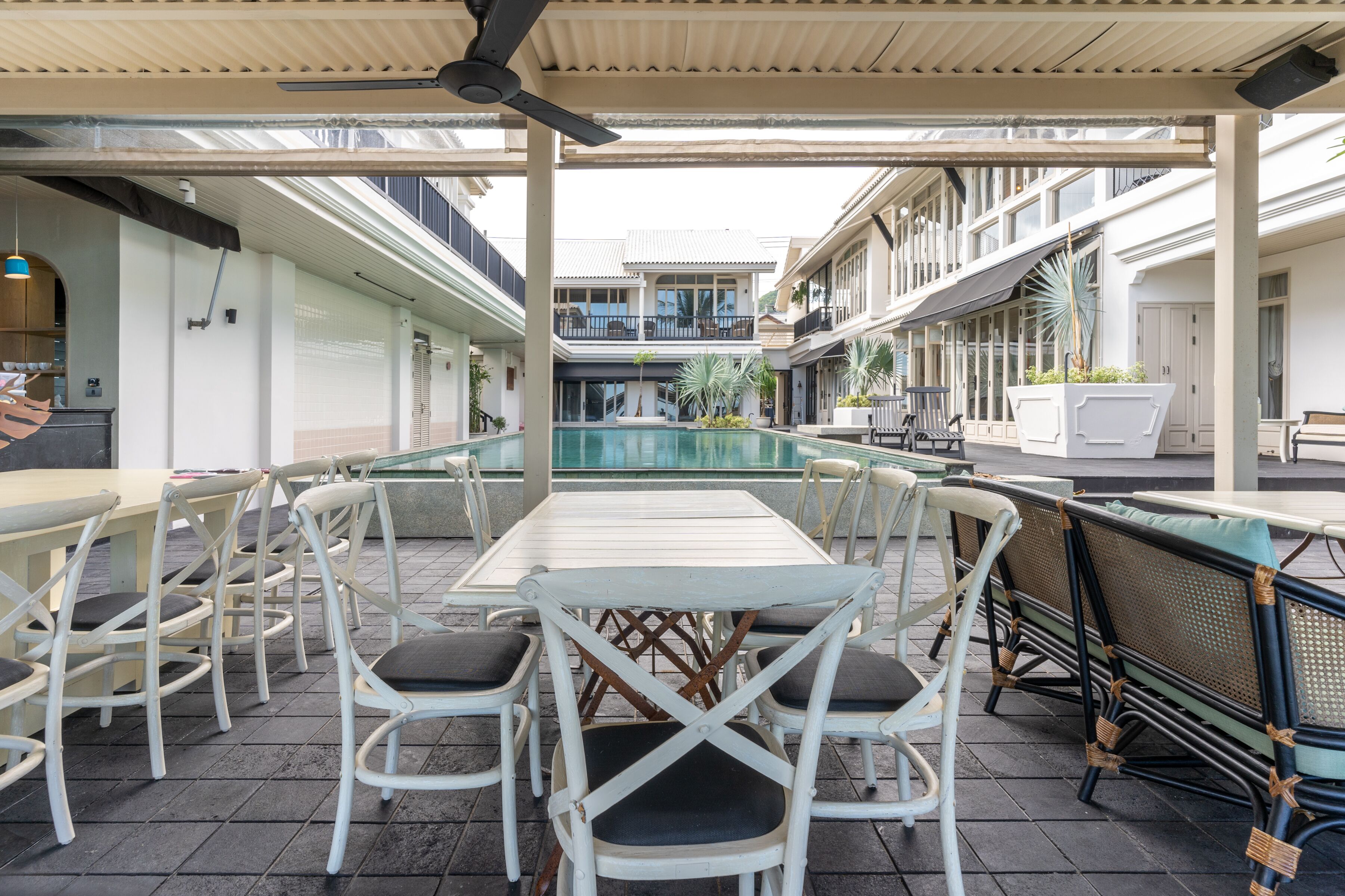 Khu ẩm thực ngoài trời