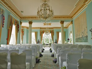 Indoor wedding - The Royal Hotel (Scarborough)