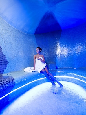 Warmsteinmassagen, Sportmassagen, Körperpeelings, Gesichtsbehandlungen