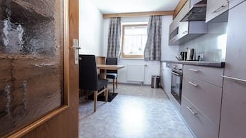 Familienapartment, Balkon, Annex | Eigene KĂŒche | Hochstuhl