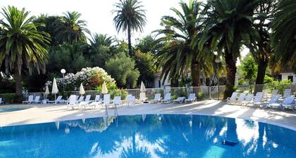 Le Domaine du Mas Blanc by Popinns