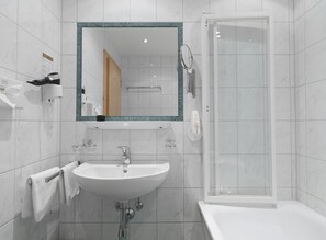 Family Room | Bathroom | Hair dryer, bathrobes, towels