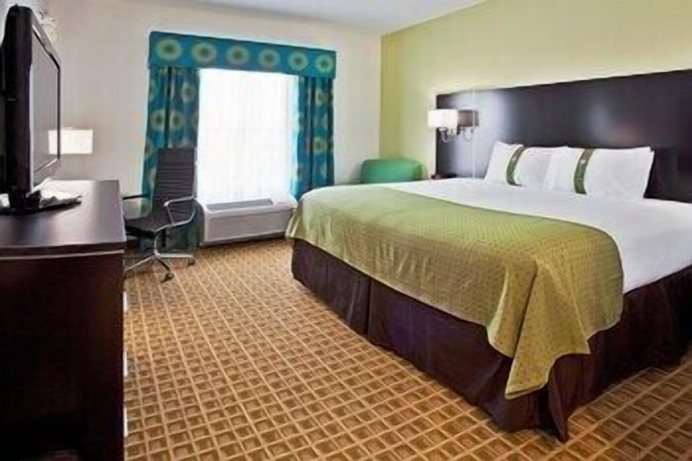 Literie de qualité supérieure, coffres-forts dans les chambres, bureau