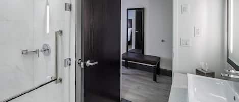 Regadera en el baño