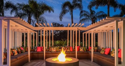 DoubleTree by Hilton Sarasota Bradenton Airport