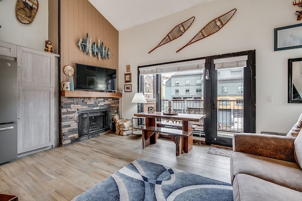 Standard Condo, 1 Bedroom, Fireplace, Mountain View | Iron/ironing board, free WiFi, bed sheets, alarm clocks