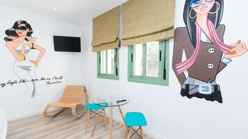 Standard Studio, 1 Double or 2 Single Beds, Private Bathroom | Premium bedding, down duvets, iron/ironing board, cots/infant beds
