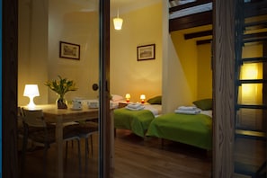 In-room safe, free WiFi, bed sheets
