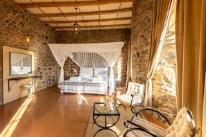 Room (Oasis) | 1 bedroom, Egyptian cotton sheets, premium bedding, minibar