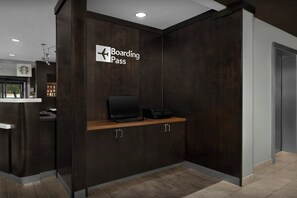 Business centre - Courtyard by Marriott Greensboro Airport (Greensboro)