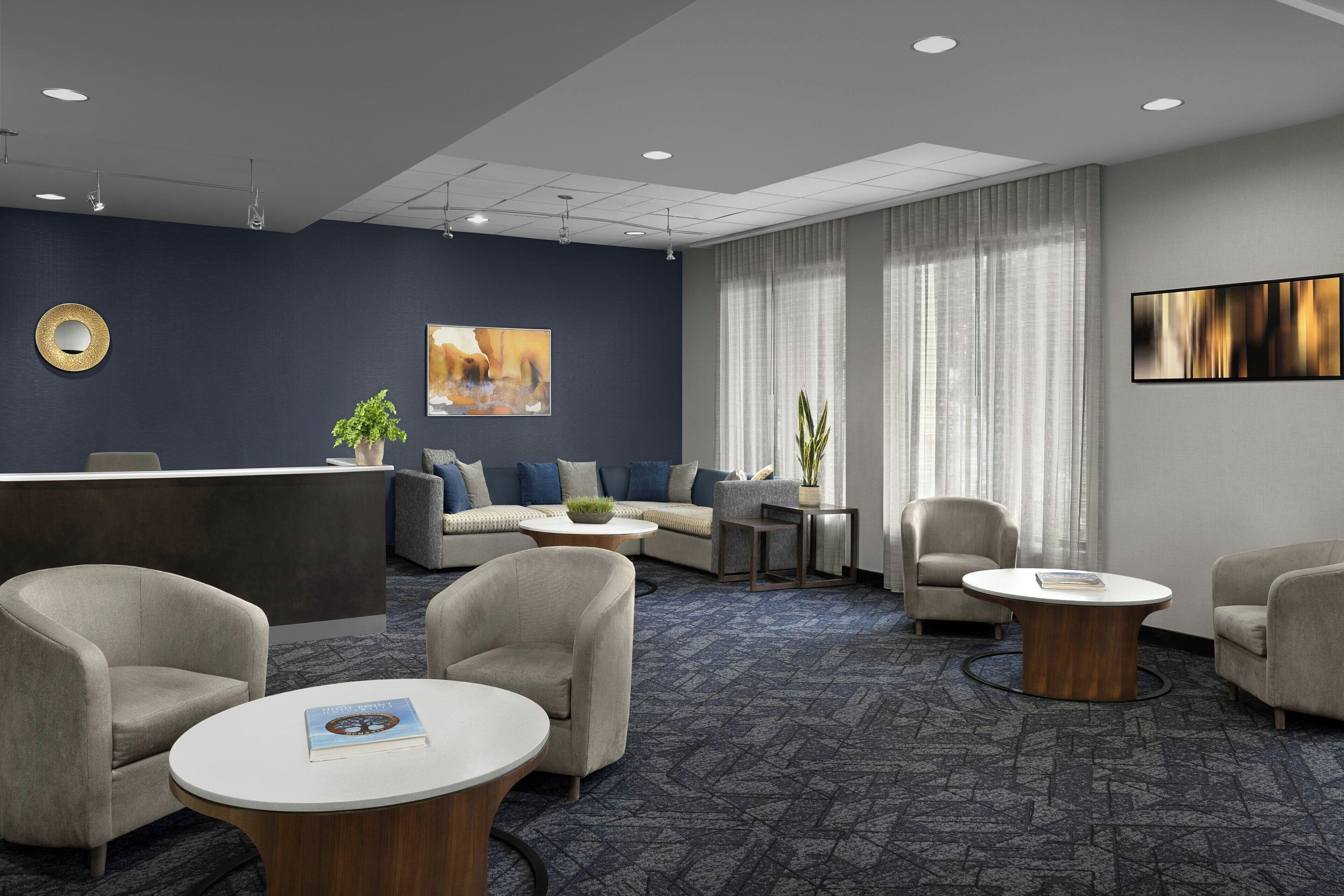 ロビーラウンジ