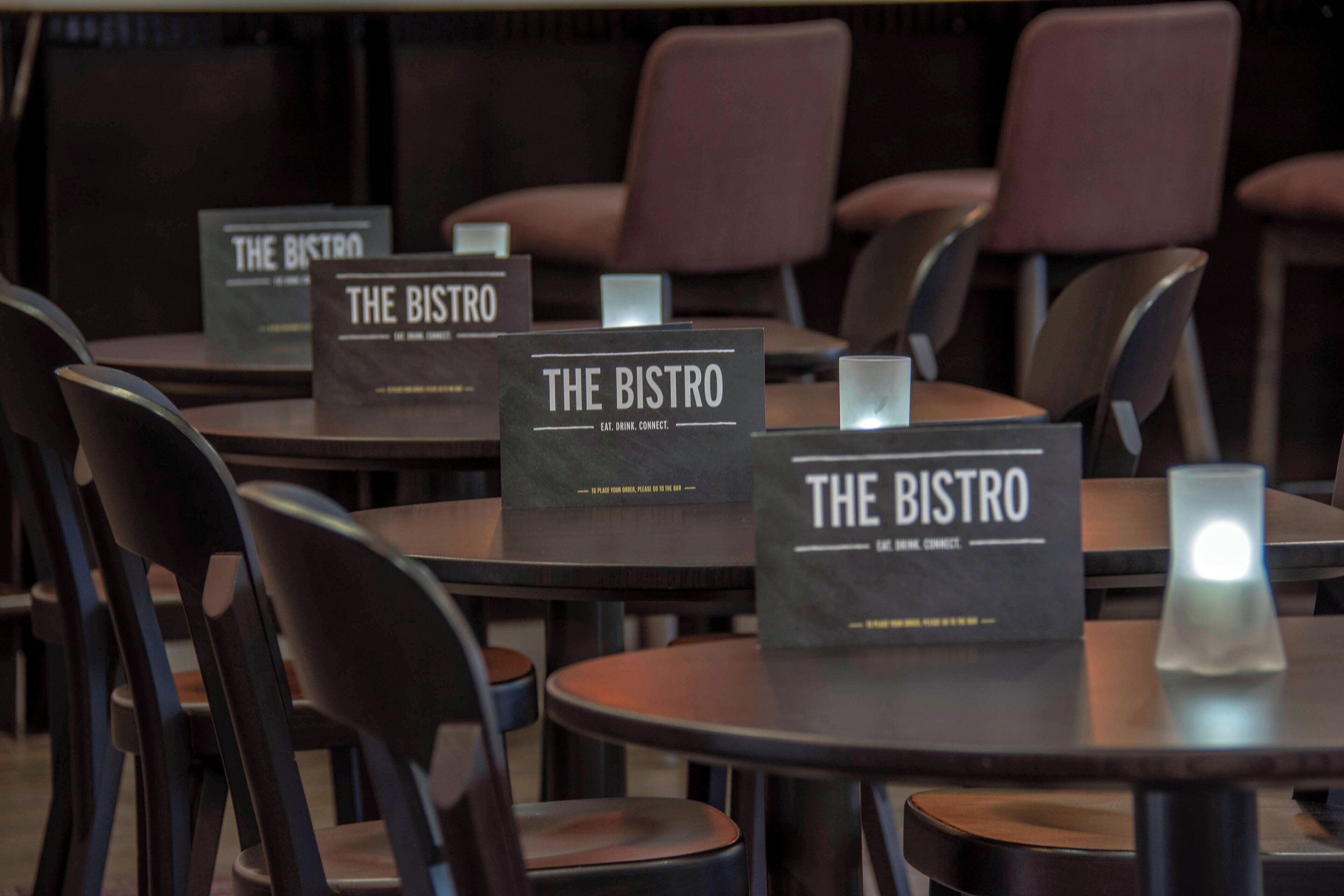 breakfast and dinner served, american cuisine