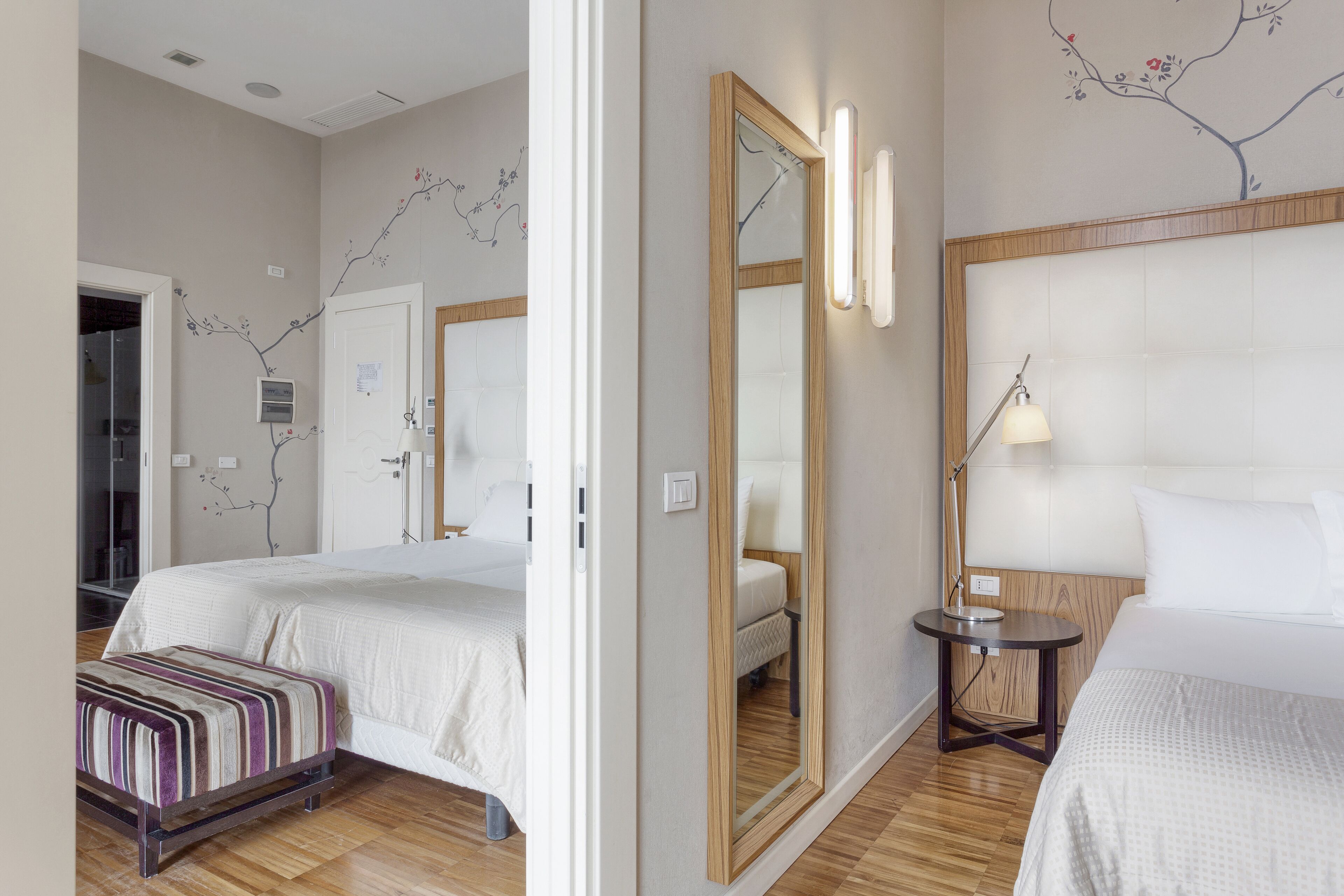 family room | 1 bedroom, premium bedding, down duvets, minibar