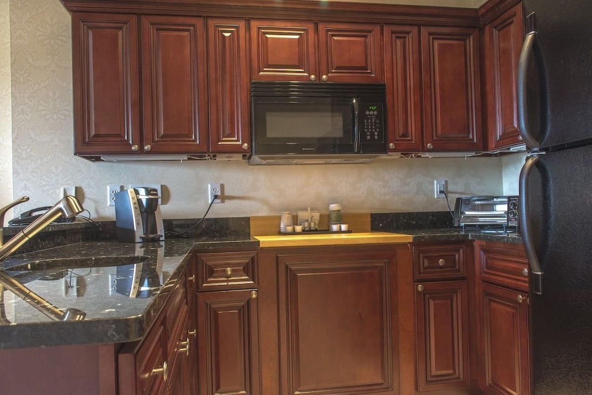 deluxe suite, 1 king bed | private kitchen | fridge, microwave, coffee/tea maker