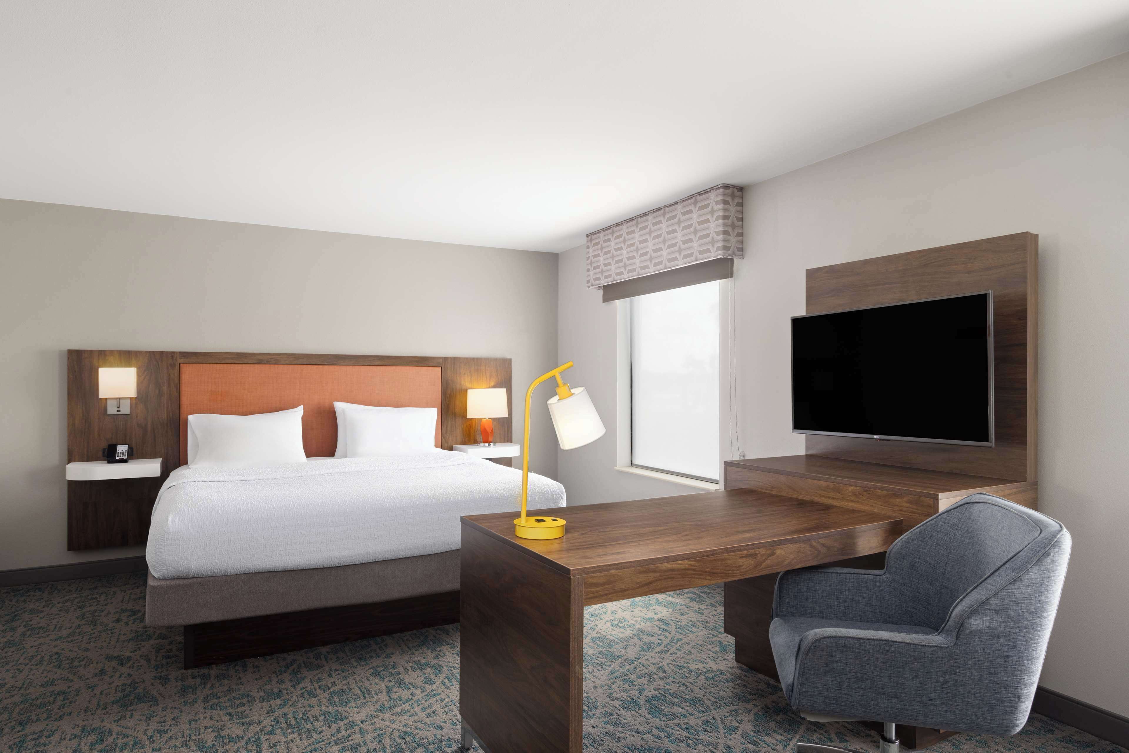 standard room, 1 king bed with sofa bed | iron/ironing board, free wifi, bed sheets, alarm clocks