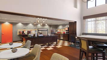 Free daily continental breakfast