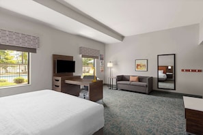 Room, 1 King Bed, Accessible, Non Smoking | Iron/ironing board, free WiFi, bed sheets, alarm clocks