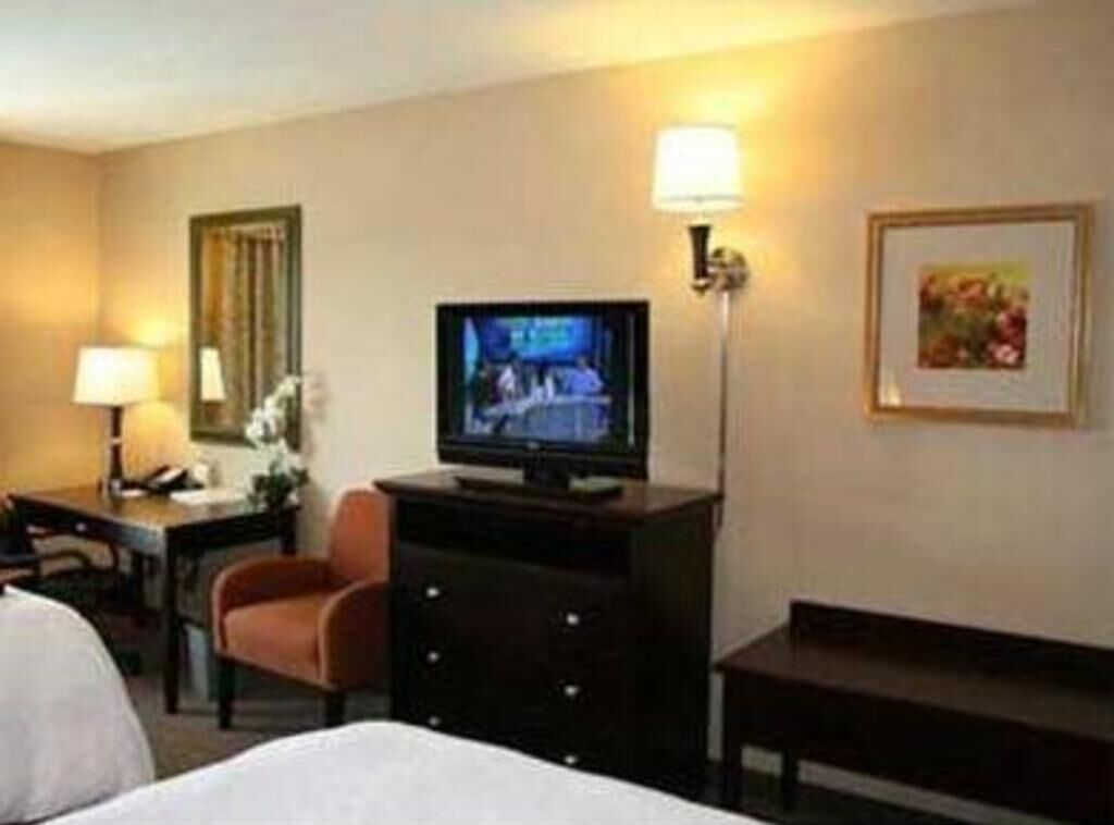 Free cribs/infant beds, free rollaway beds, free WiFi, bed sheets