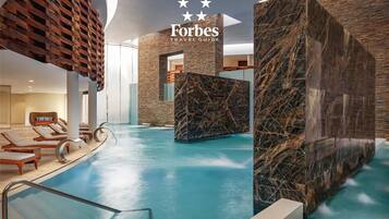 Couples treatment room(s), sauna, hot tub, steam room, body treatments