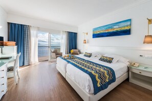 Premium bedding, down comforters, in-room safe, desk - Coronado Thalasso & Spa (Calvia)