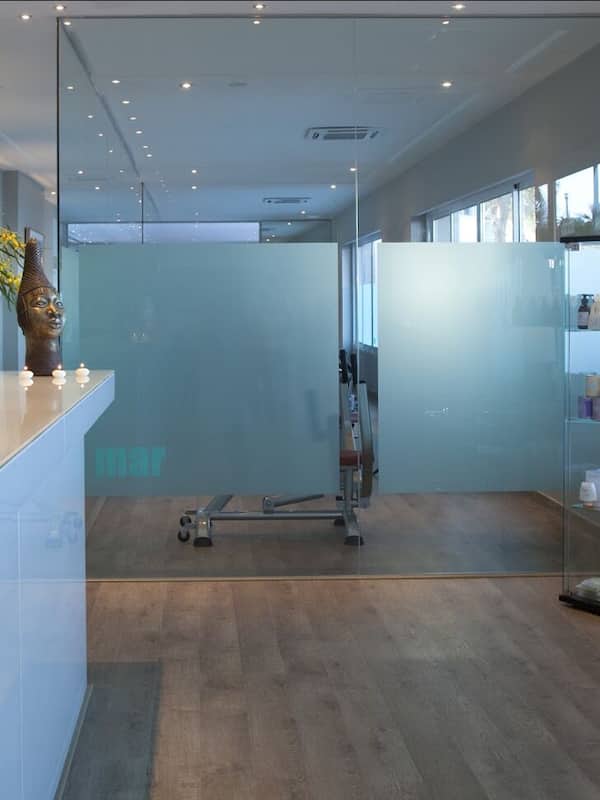 Sauna, hot tub, steam room, Turkish bath/hammam, body treatments
